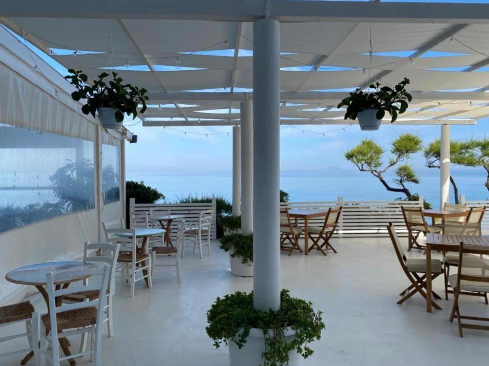 Capo Nettuno Hotel Capo dʼOrlando Dış mekan fotoğraf