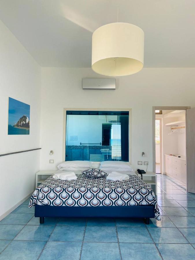 Capo Nettuno Hotel Capo dʼOrlando Dış mekan fotoğraf