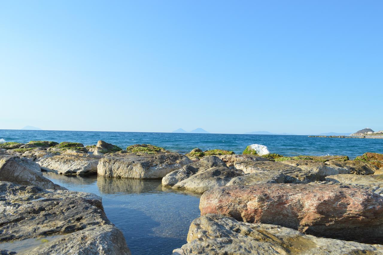 Capo Nettuno Hotel Capo dʼOrlando Dış mekan fotoğraf