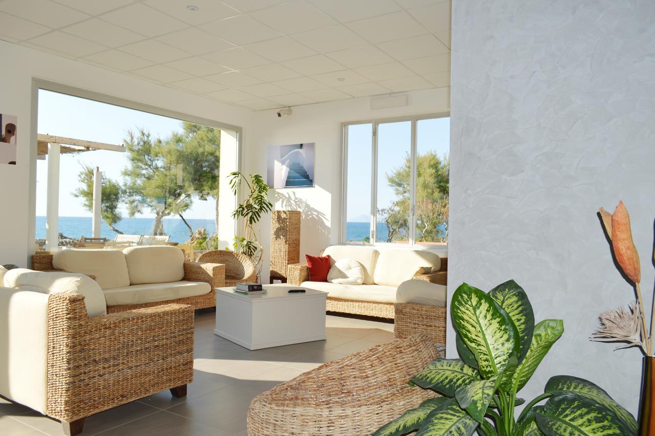 Capo Nettuno Hotel Capo dʼOrlando Dış mekan fotoğraf