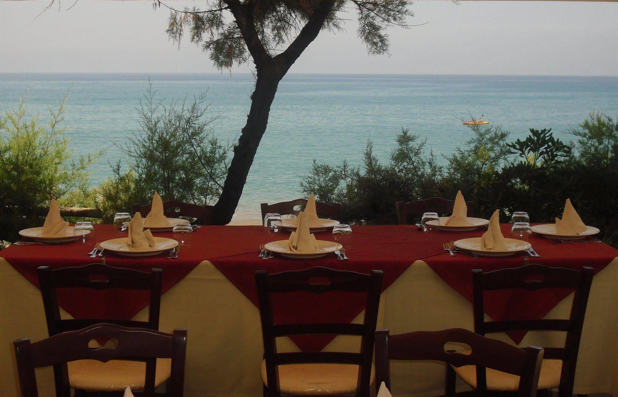 Capo Nettuno Hotel Capo dʼOrlando Dış mekan fotoğraf