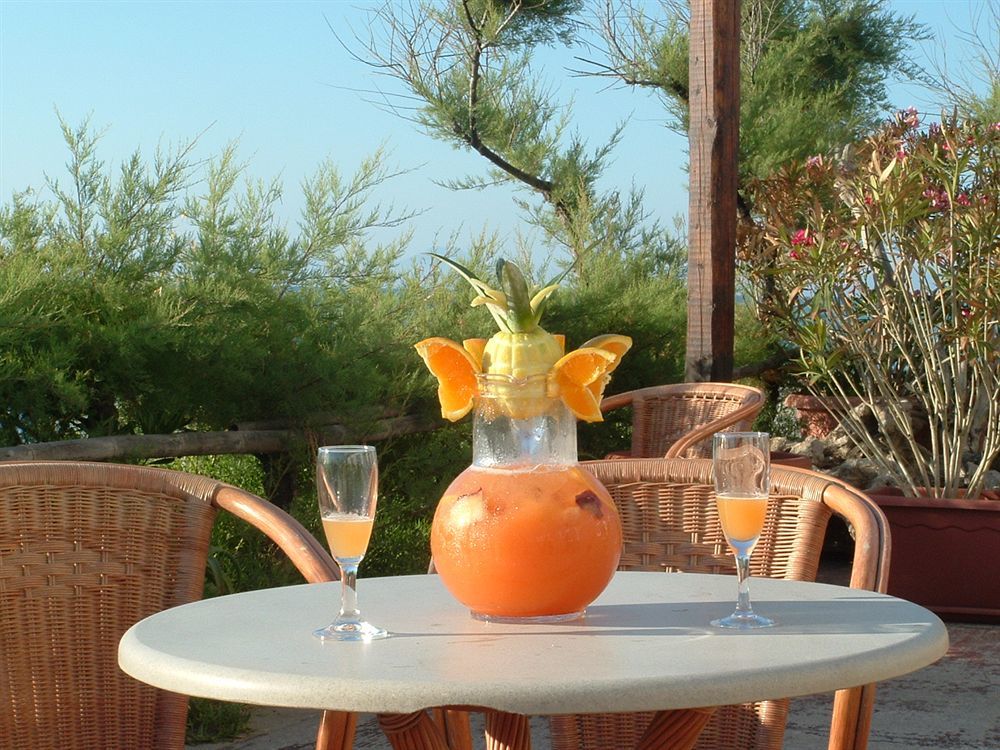 Capo Nettuno Hotel Capo dʼOrlando Dış mekan fotoğraf